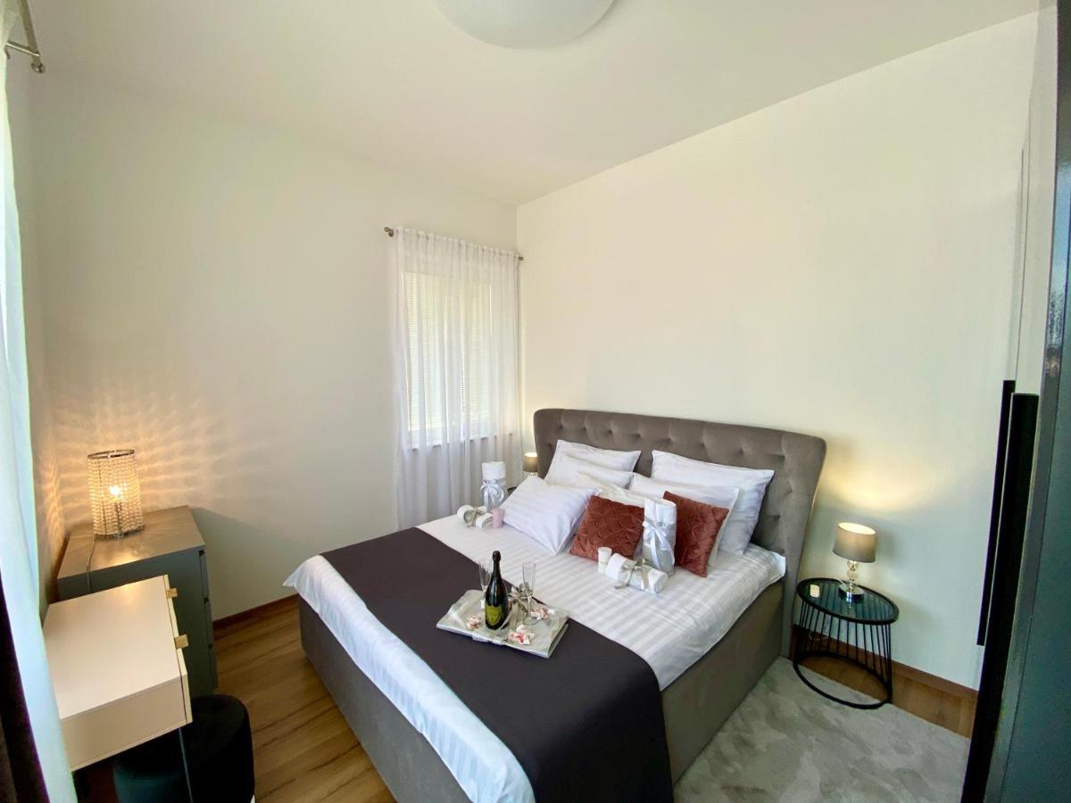 Apartman Sogni D'Oro Apartment Пула Екстериор снимка