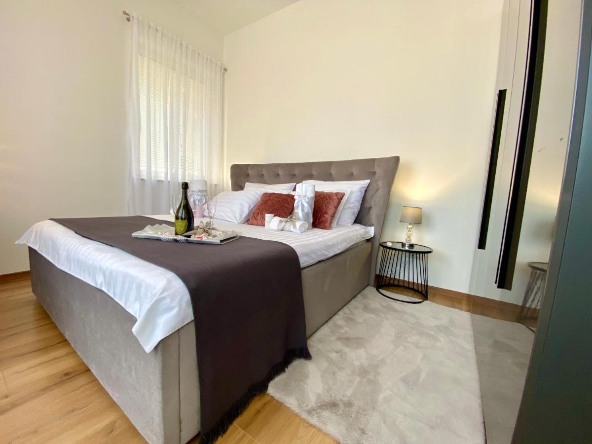 Apartman Sogni D'Oro Apartment Пула Екстериор снимка